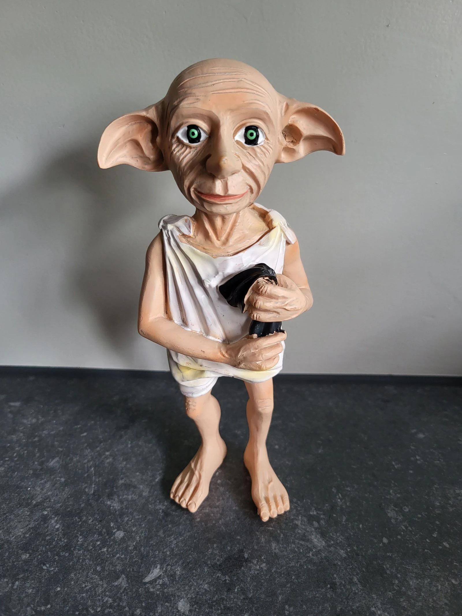 Dobby beeld circa 17,5 cm hoog